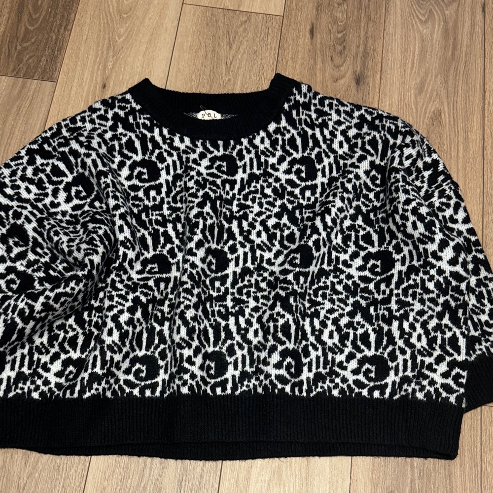 POL NWOT S (M L XL good) oversized Black and White Leopard Print crop Sweater - Picture 4 of 4